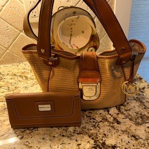 Michael Kors Hand bag and wallet